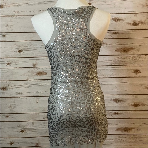 Max Studio sequined tank - Picture 4 of 5